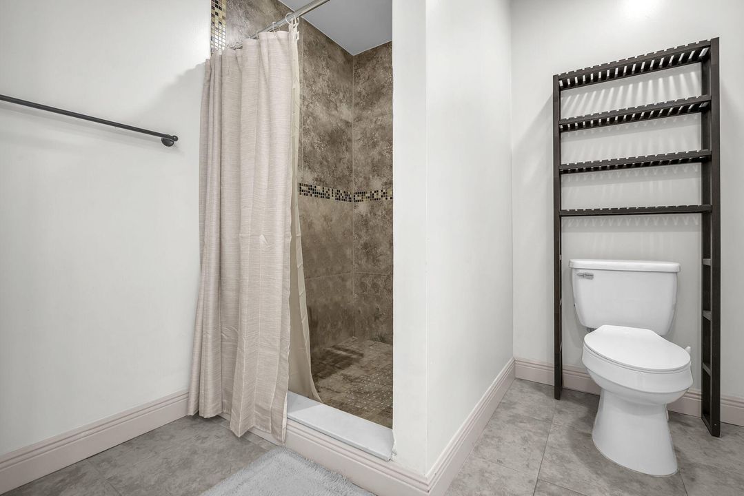 For Rent: $4,500 (3 beds, 2 baths, 2308 Square Feet)