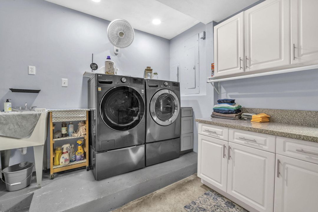 For Rent: $4,500 (3 beds, 2 baths, 2308 Square Feet)