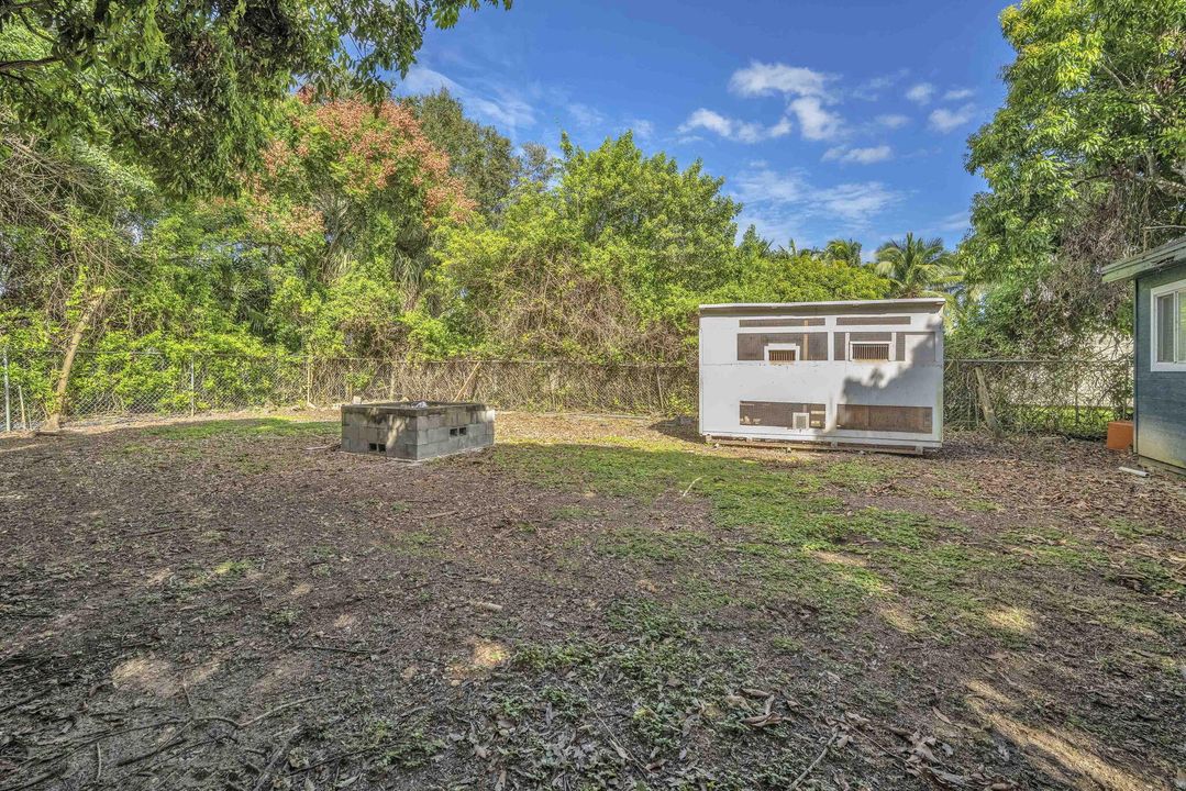 For Rent: $4,500 (3 beds, 2 baths, 2308 Square Feet)