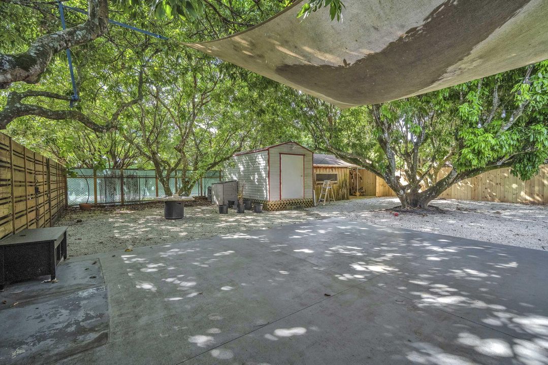 For Rent: $4,500 (3 beds, 2 baths, 2308 Square Feet)