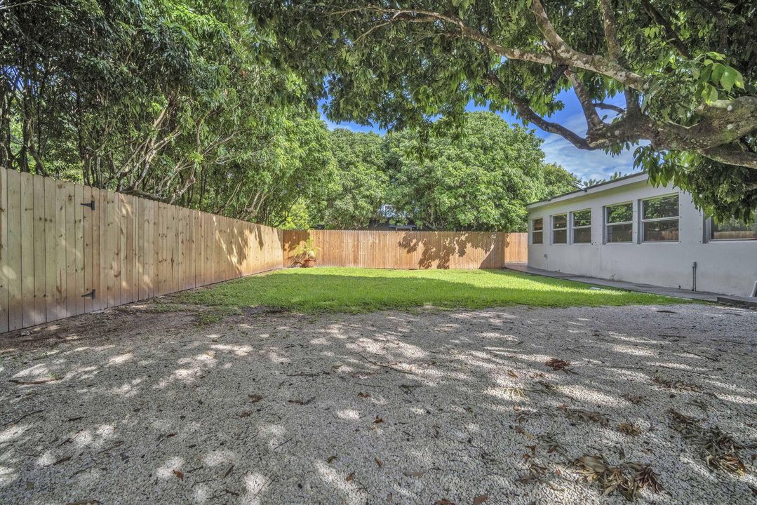 For Rent: $4,500 (3 beds, 2 baths, 2308 Square Feet)