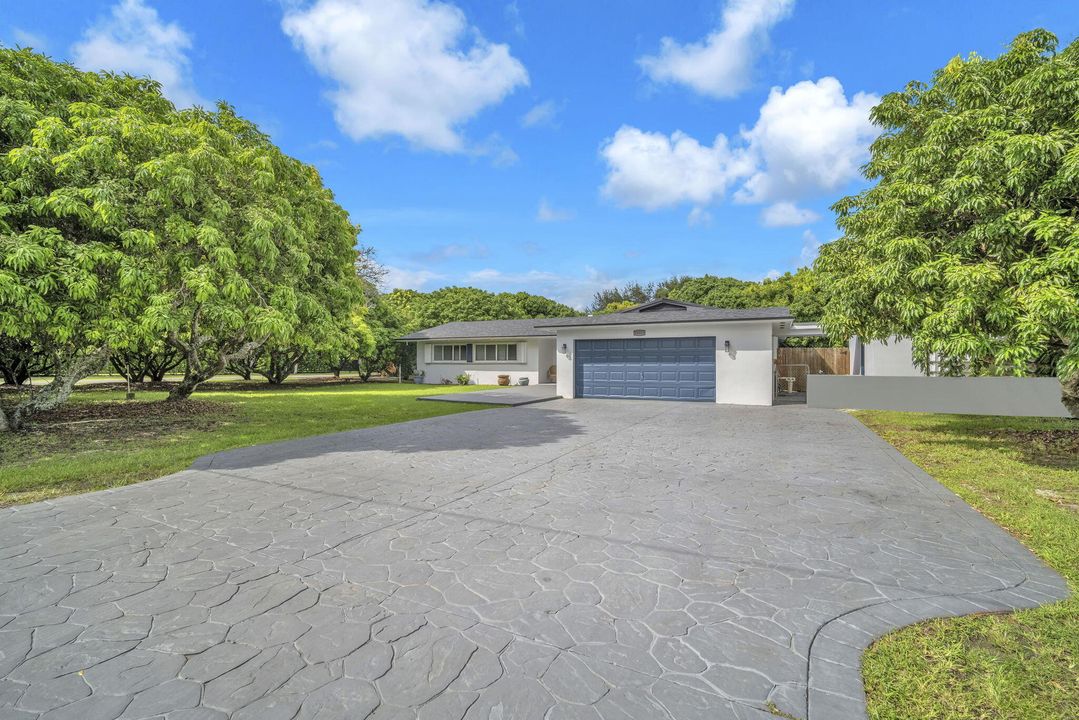 For Rent: $4,500 (3 beds, 2 baths, 2308 Square Feet)