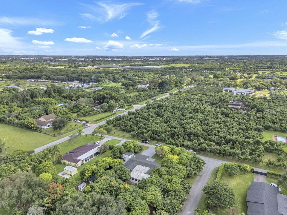 For Rent: $4,500 (3 beds, 2 baths, 2308 Square Feet)