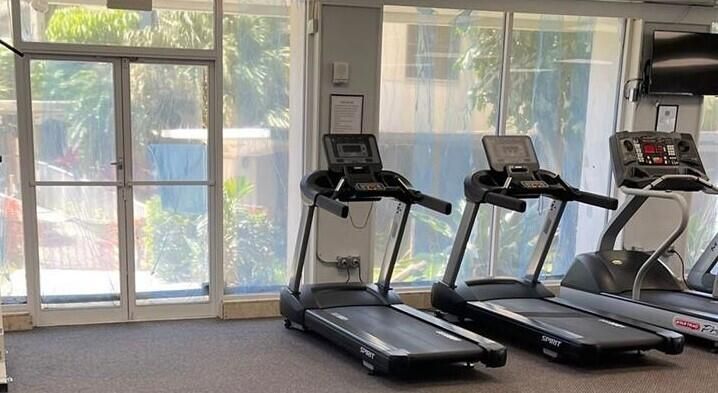 合同活跃: $2,200 (1 贝兹, 1 浴室, 762 平方英尺)