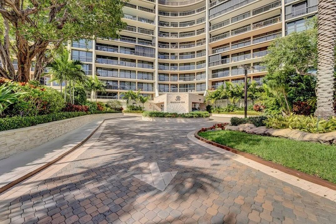 For Sale: $1,395,000 (2 beds, 2 baths, 1500 Square Feet)