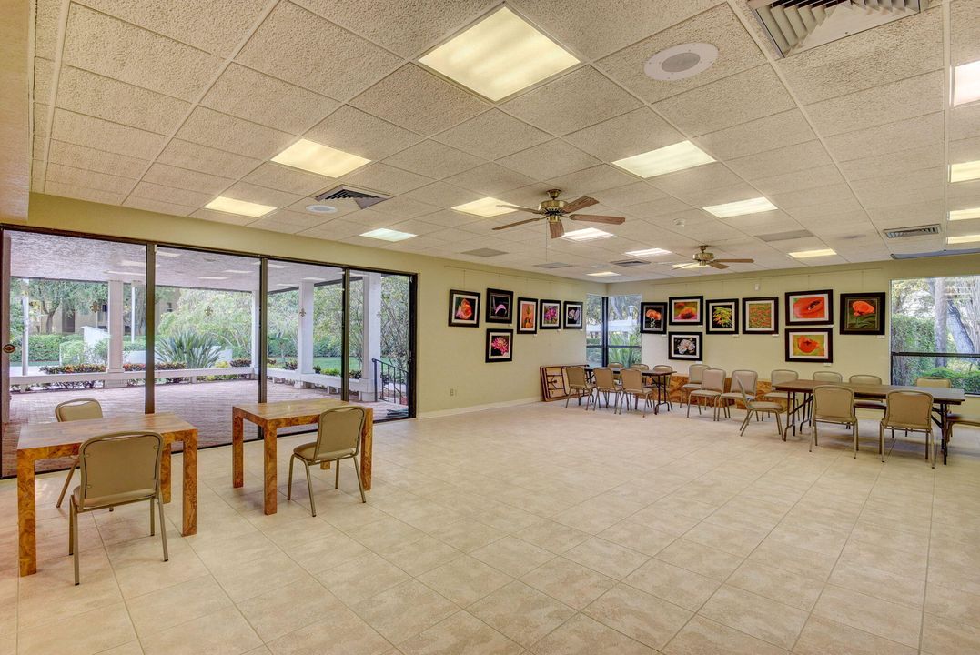 For Rent: $2,100 (2 beds, 2 baths, 1090 Square Feet)