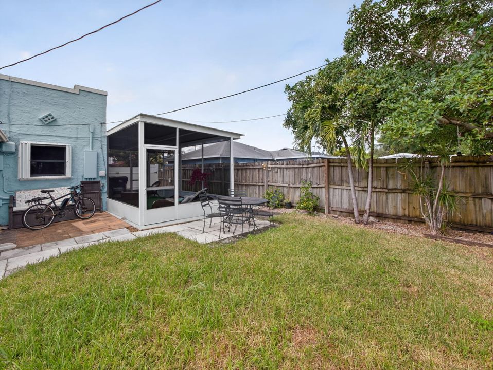 For Sale: $525,000 (3 beds, 2 baths, 1480 Square Feet)