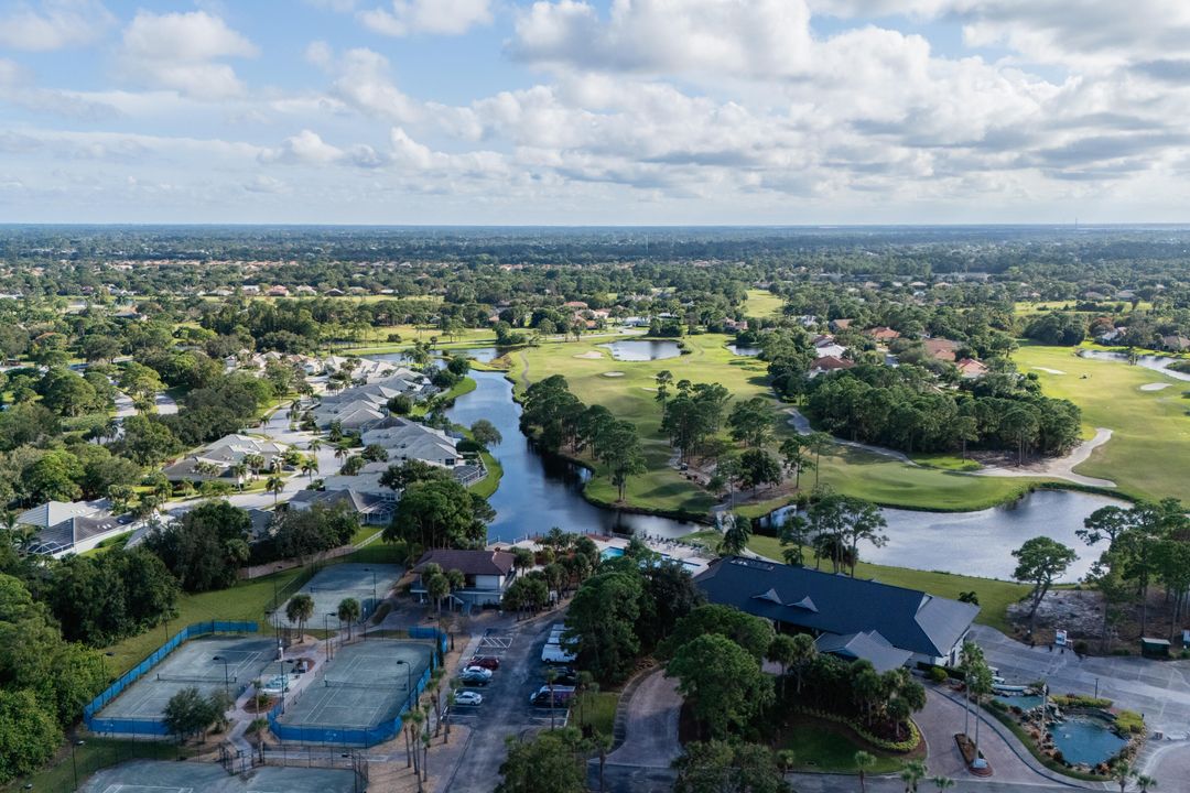 For Sale: $634,900 (3 beds, 3 baths, 2320 Square Feet)