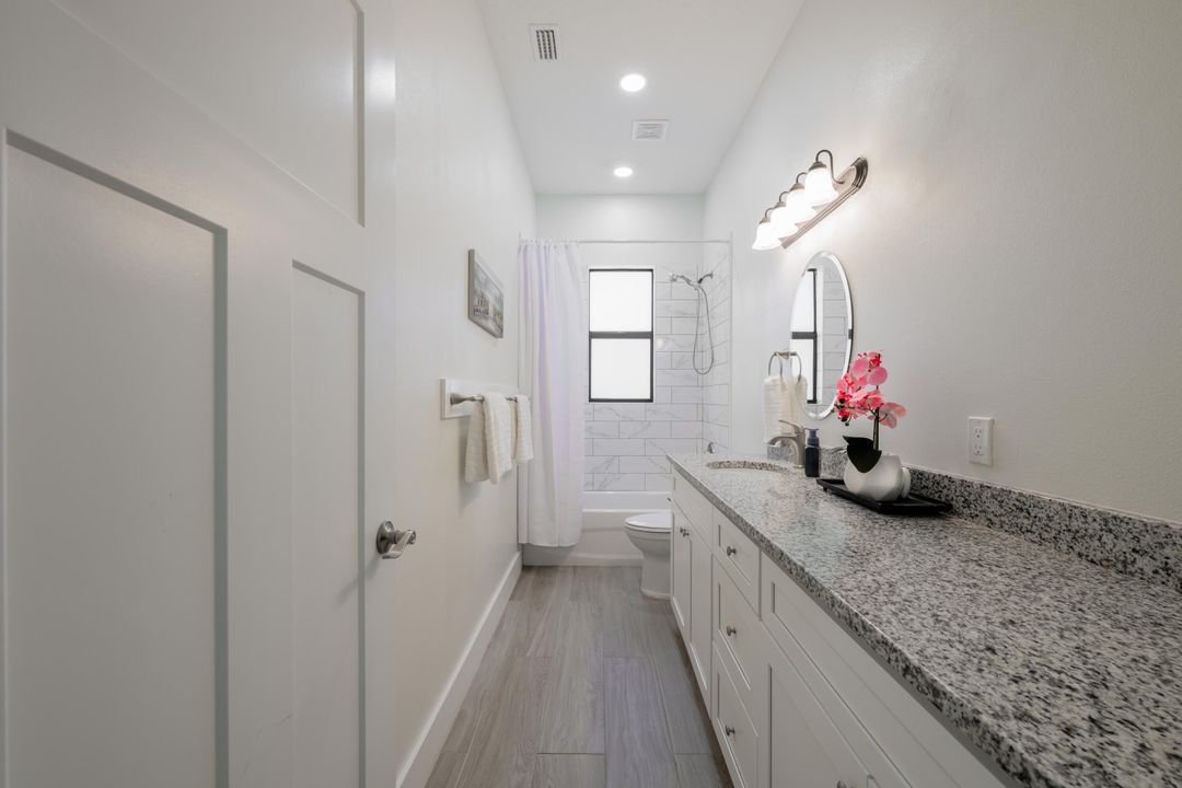 For Sale: $634,900 (3 beds, 3 baths, 2320 Square Feet)