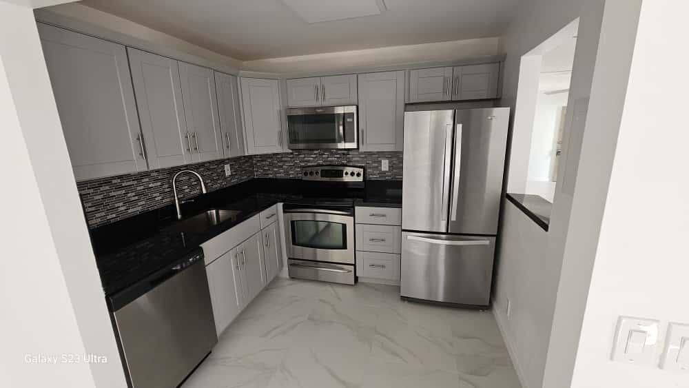 待售: $87,499 (1 贝兹, 1 浴室, 760 平方英尺)