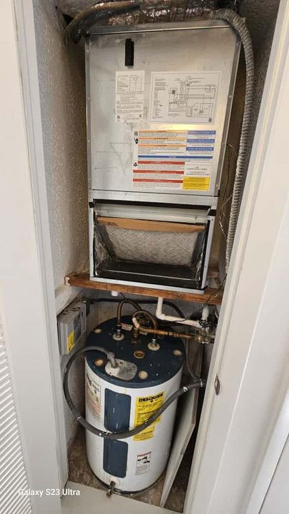 待售: $87,499 (1 贝兹, 1 浴室, 760 平方英尺)