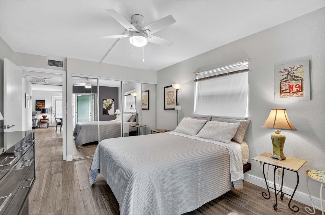 For Sale: $149,900 (2 beds, 2 baths, 880 Square Feet)