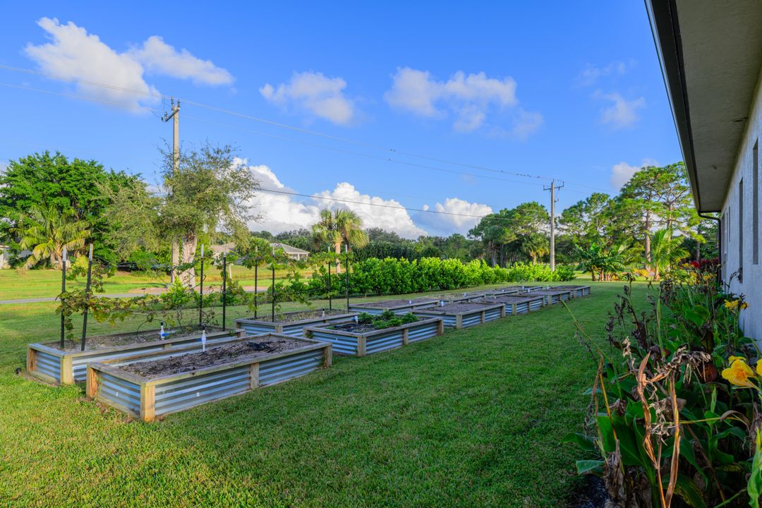 For Sale: $634,900 (3 beds, 3 baths, 2320 Square Feet)