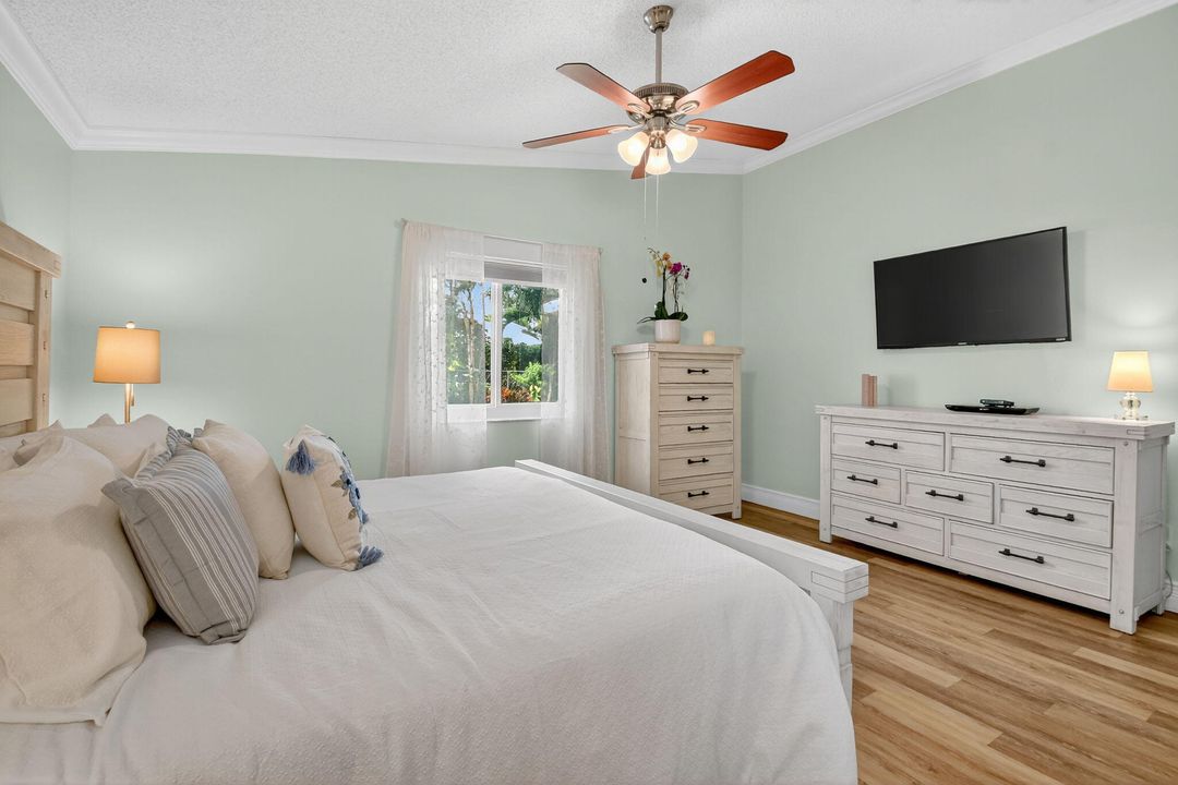 合同活跃: $695,000 (3 贝兹, 2 浴室, 1656 平方英尺)