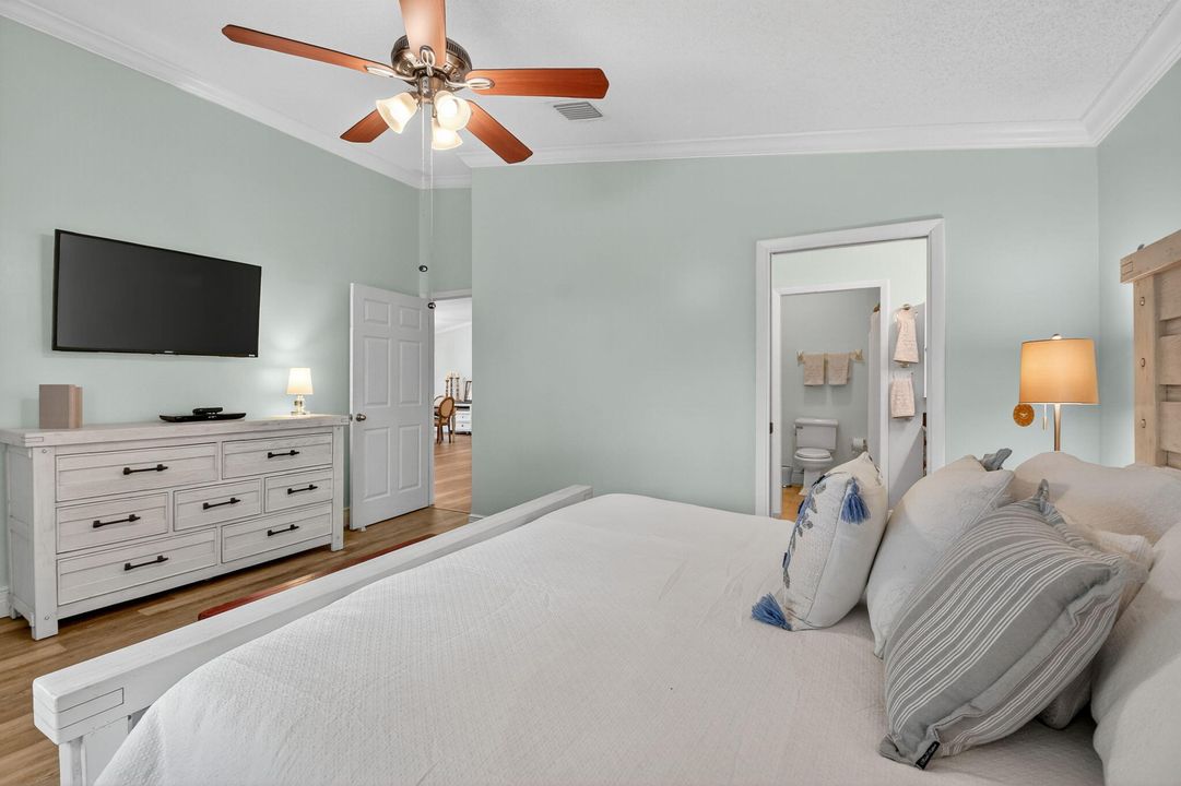 合同活跃: $695,000 (3 贝兹, 2 浴室, 1656 平方英尺)