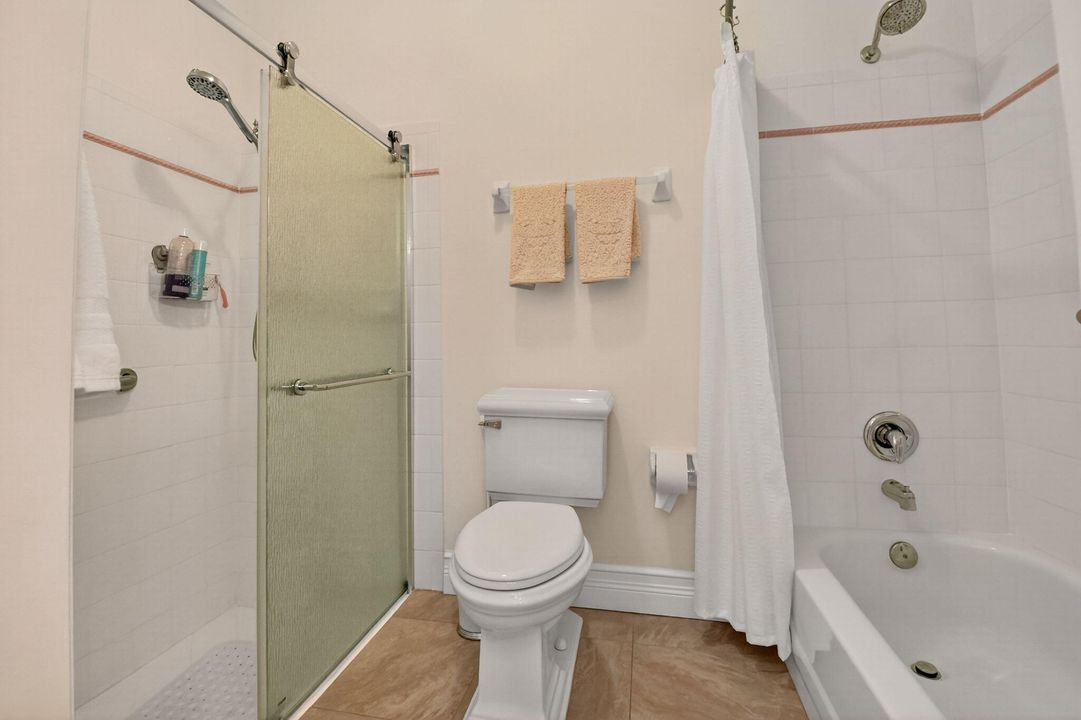 合同活跃: $695,000 (3 贝兹, 2 浴室, 1656 平方英尺)