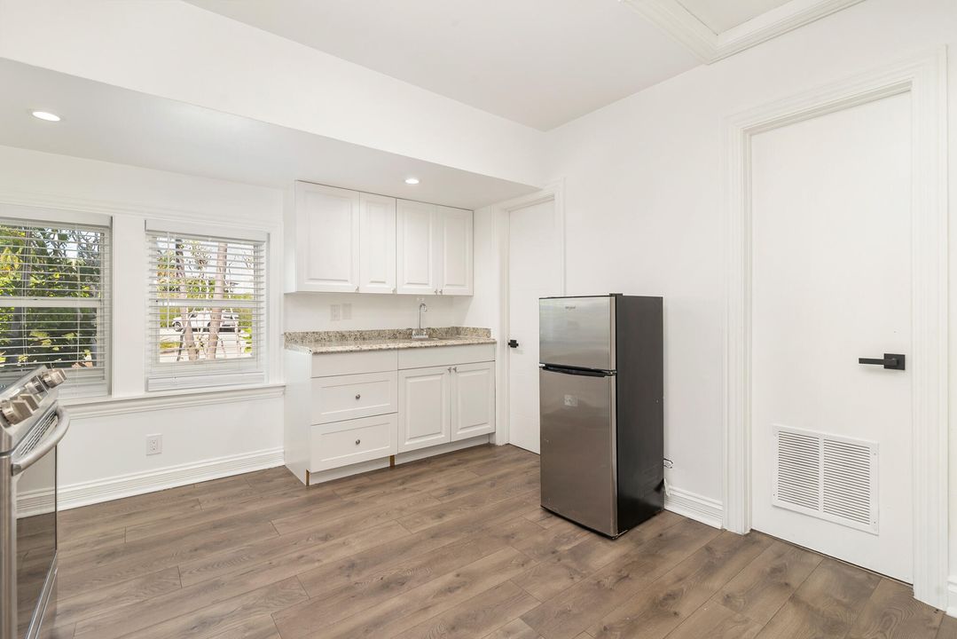 For Rent: $15,000 (5 beds, 5 baths, 3962 Square Feet)