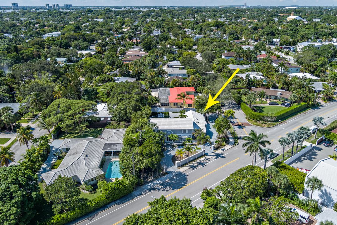 For Rent: $15,000 (5 beds, 5 baths, 3962 Square Feet)