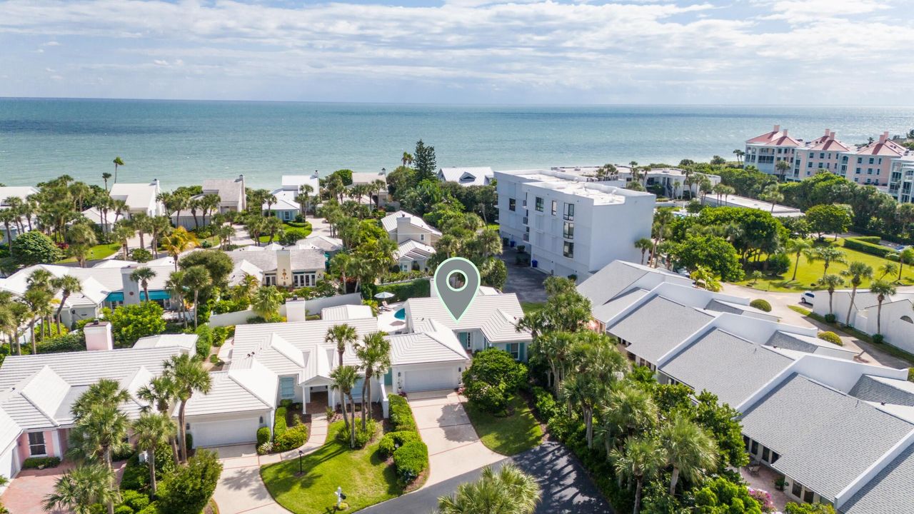 For Sale: $1,240,000 (2 beds, 2 baths, 1945 Square Feet)