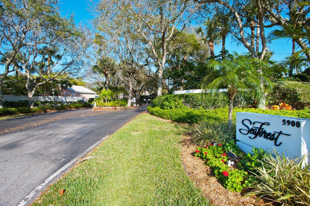 For Sale: $1,240,000 (2 beds, 2 baths, 1945 Square Feet)