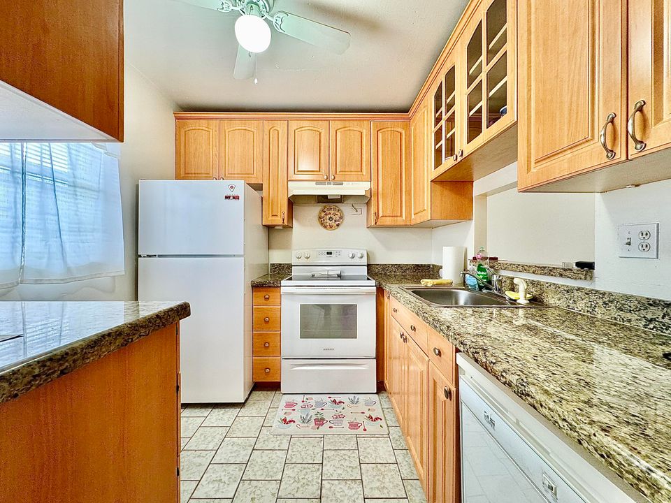 Activo con contrato: $95,000 (1 camas, 1 baños, 684 Pies cuadrados)