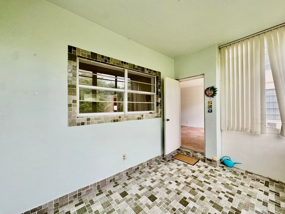 Activo con contrato: $95,000 (1 camas, 1 baños, 684 Pies cuadrados)