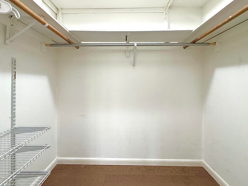 Activo con contrato: $95,000 (1 camas, 1 baños, 684 Pies cuadrados)