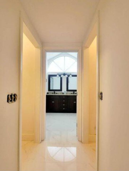 合同活跃: $3,100 (3 贝兹, 2 浴室, 1825 平方英尺)