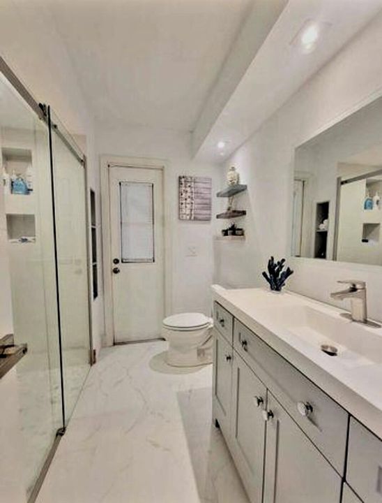 合同活跃: $3,100 (3 贝兹, 2 浴室, 1825 平方英尺)