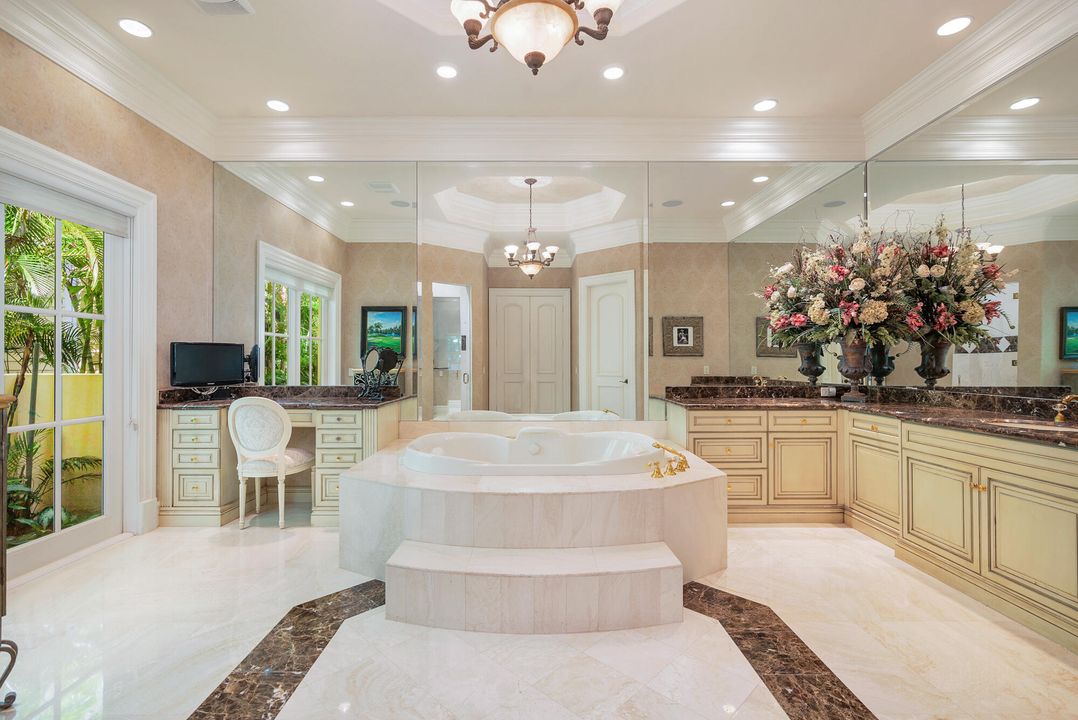 На продажу: $14,950,000 (5 спален, 5 ванн, 10437 Квадратных фут)