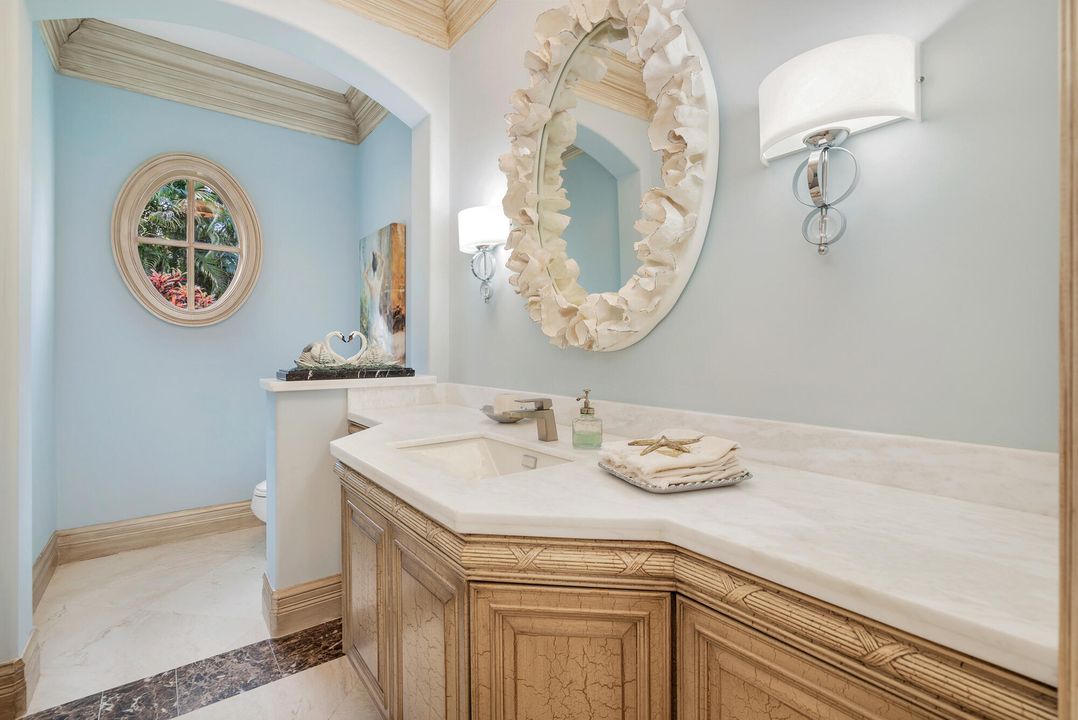 На продажу: $14,950,000 (5 спален, 5 ванн, 10437 Квадратных фут)