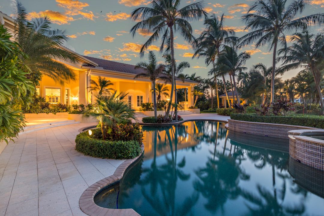 На продажу: $14,950,000 (5 спален, 5 ванн, 10437 Квадратных фут)