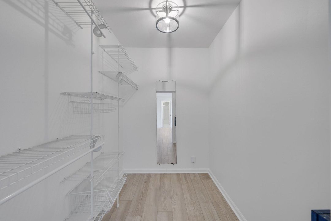 For Sale: $575,000 (2 beds, 2 baths, 1182 Square Feet)