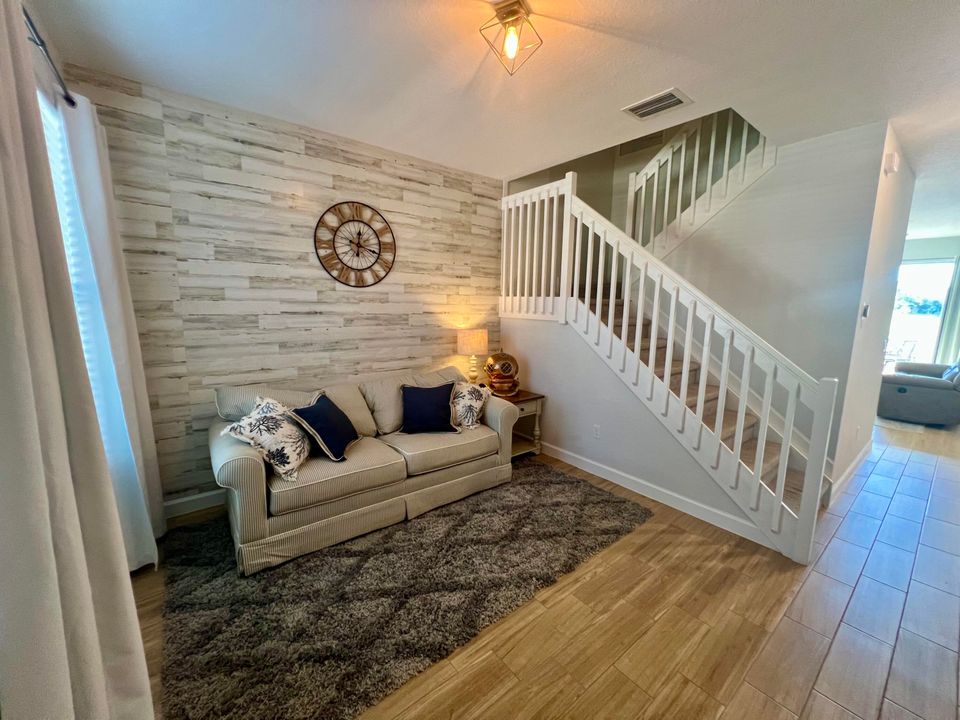 待售: $295,000 (3 贝兹, 2 浴室, 1685 平方英尺)