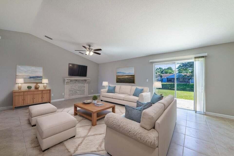 For Sale: $499,000 (4 beds, 2 baths, 1806 Square Feet)