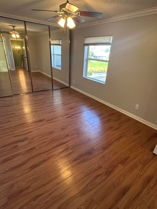 Active With Contract: $1,945 (2 beds, 2 baths, 1374 Square Feet)