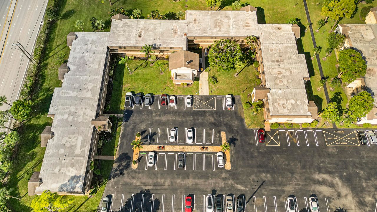 For Sale: $220,000 (2 beds, 2 baths, 1080 Square Feet)