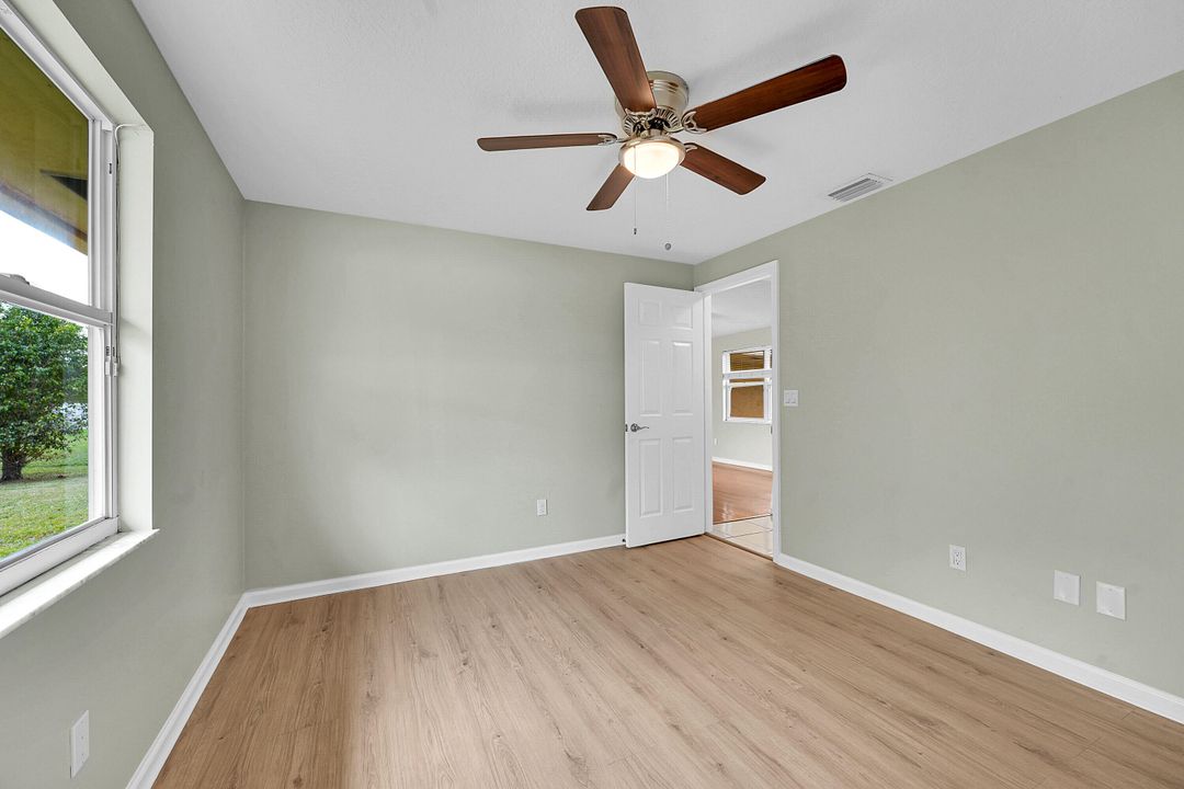 En Venta: $315,000 (3 camas, 2 baños, 1025 Pies cuadrados)