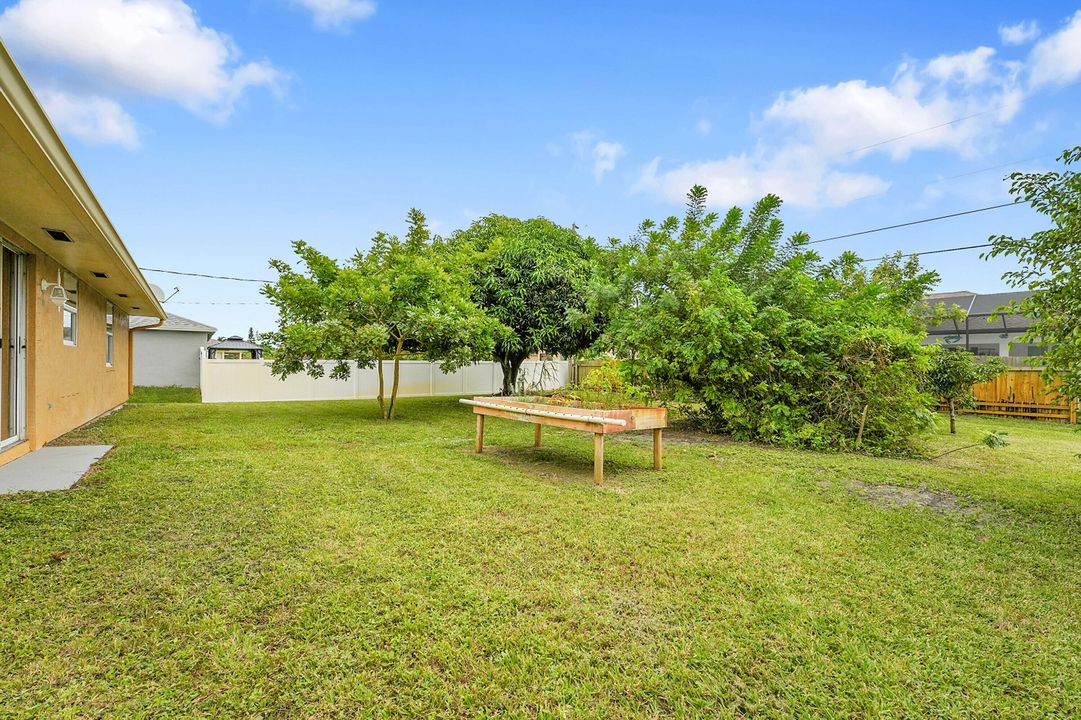 En Venta: $315,000 (3 camas, 2 baños, 1025 Pies cuadrados)