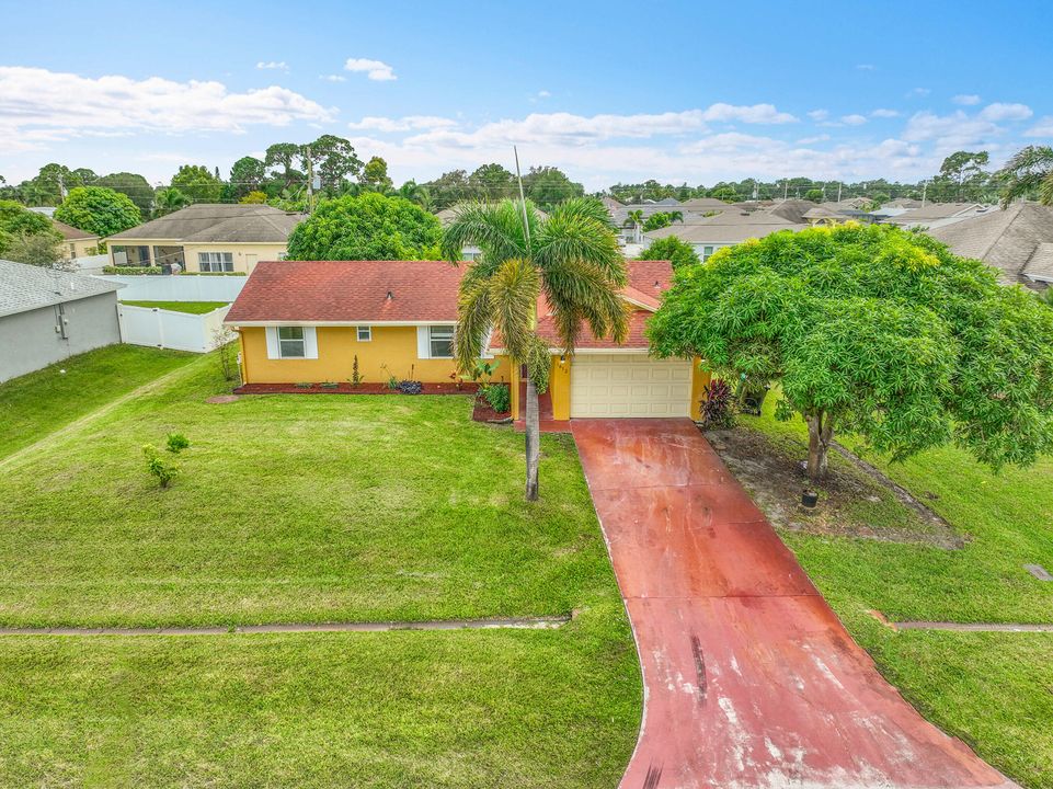 En Venta: $315,000 (3 camas, 2 baños, 1025 Pies cuadrados)