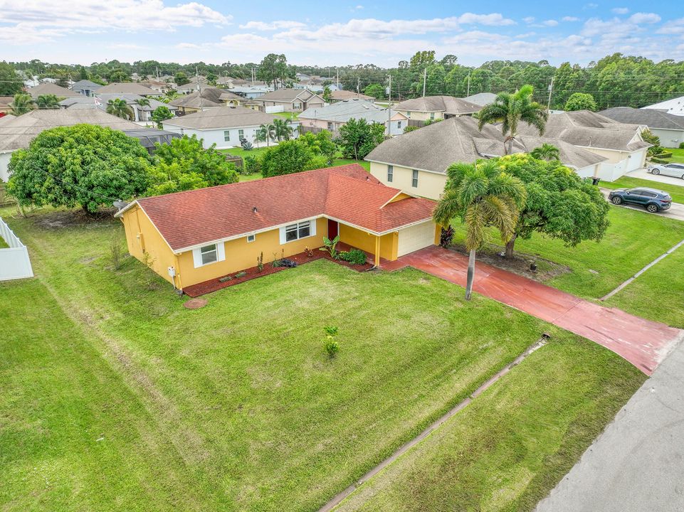 En Venta: $315,000 (3 camas, 2 baños, 1025 Pies cuadrados)