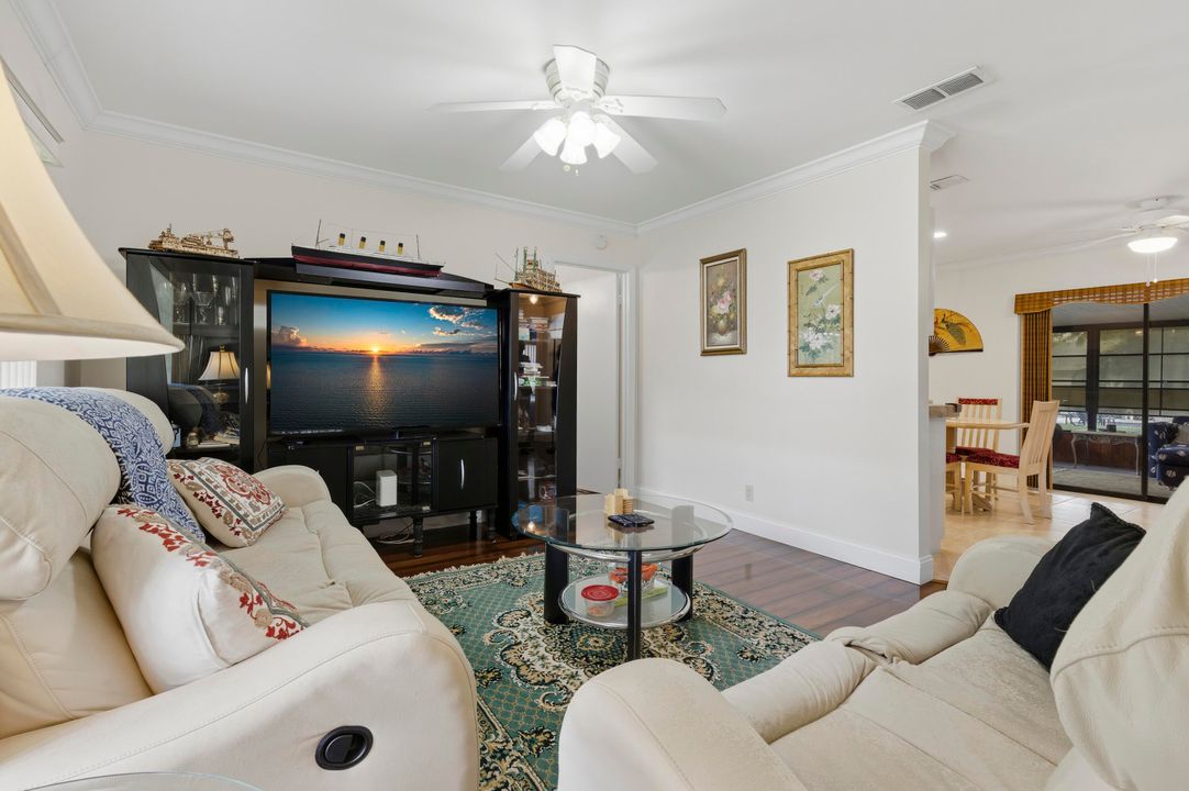 Activo con contrato: $429,000 (3 camas, 2 baños, 1118 Pies cuadrados)