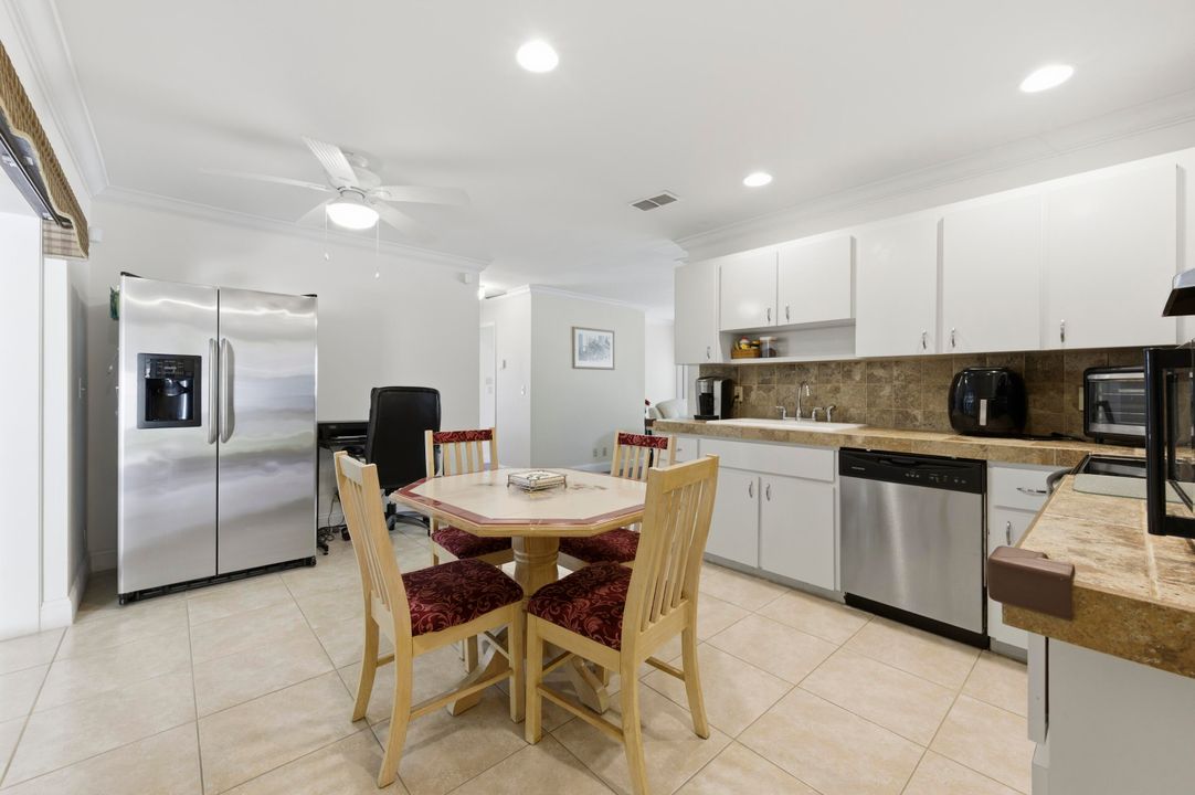 Activo con contrato: $429,000 (3 camas, 2 baños, 1118 Pies cuadrados)