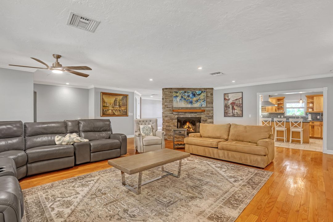 На продажу: $2,500,000 (7 спален, 4 ванн, 4626 Квадратных фут)