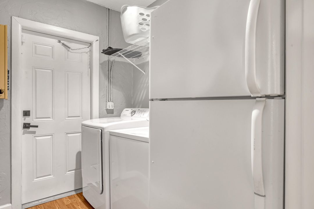 На продажу: $2,500,000 (7 спален, 4 ванн, 4626 Квадратных фут)