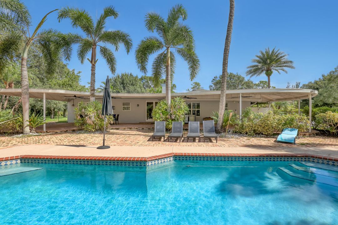 На продажу: $2,500,000 (7 спален, 4 ванн, 4626 Квадратных фут)