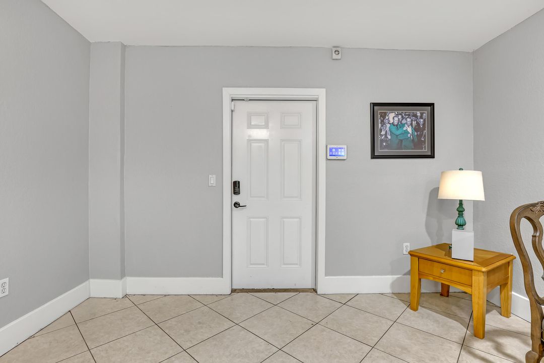 На продажу: $2,500,000 (7 спален, 4 ванн, 4626 Квадратных фут)