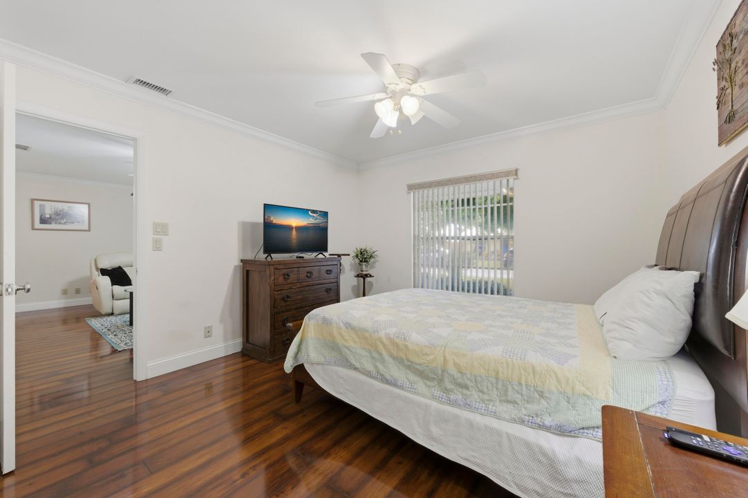 Activo con contrato: $429,000 (3 camas, 2 baños, 1118 Pies cuadrados)