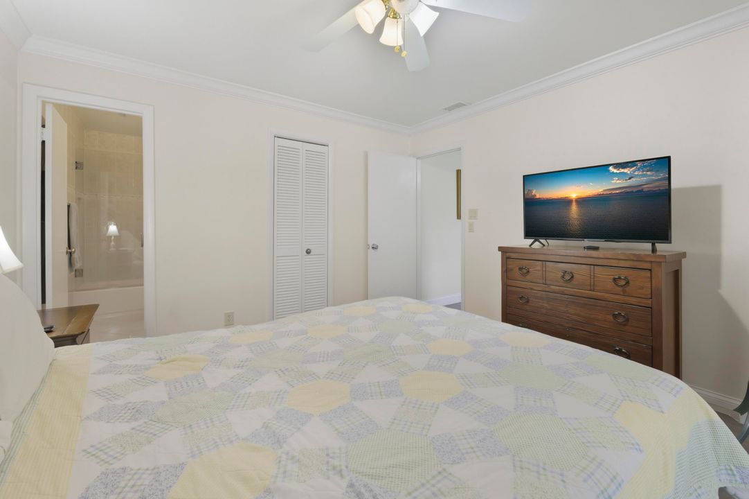 Activo con contrato: $429,000 (3 camas, 2 baños, 1118 Pies cuadrados)