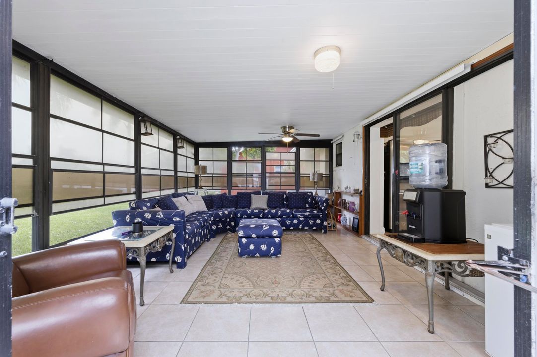 Activo con contrato: $429,000 (3 camas, 2 baños, 1118 Pies cuadrados)